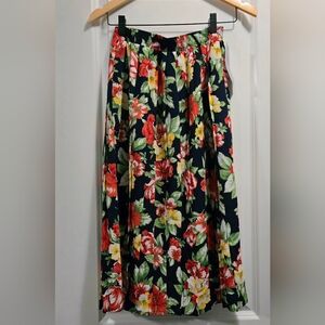 NWT - Beautiful Vintage Y2K Tan Jay Petite Floral Pleated Skirt. Size 8P.